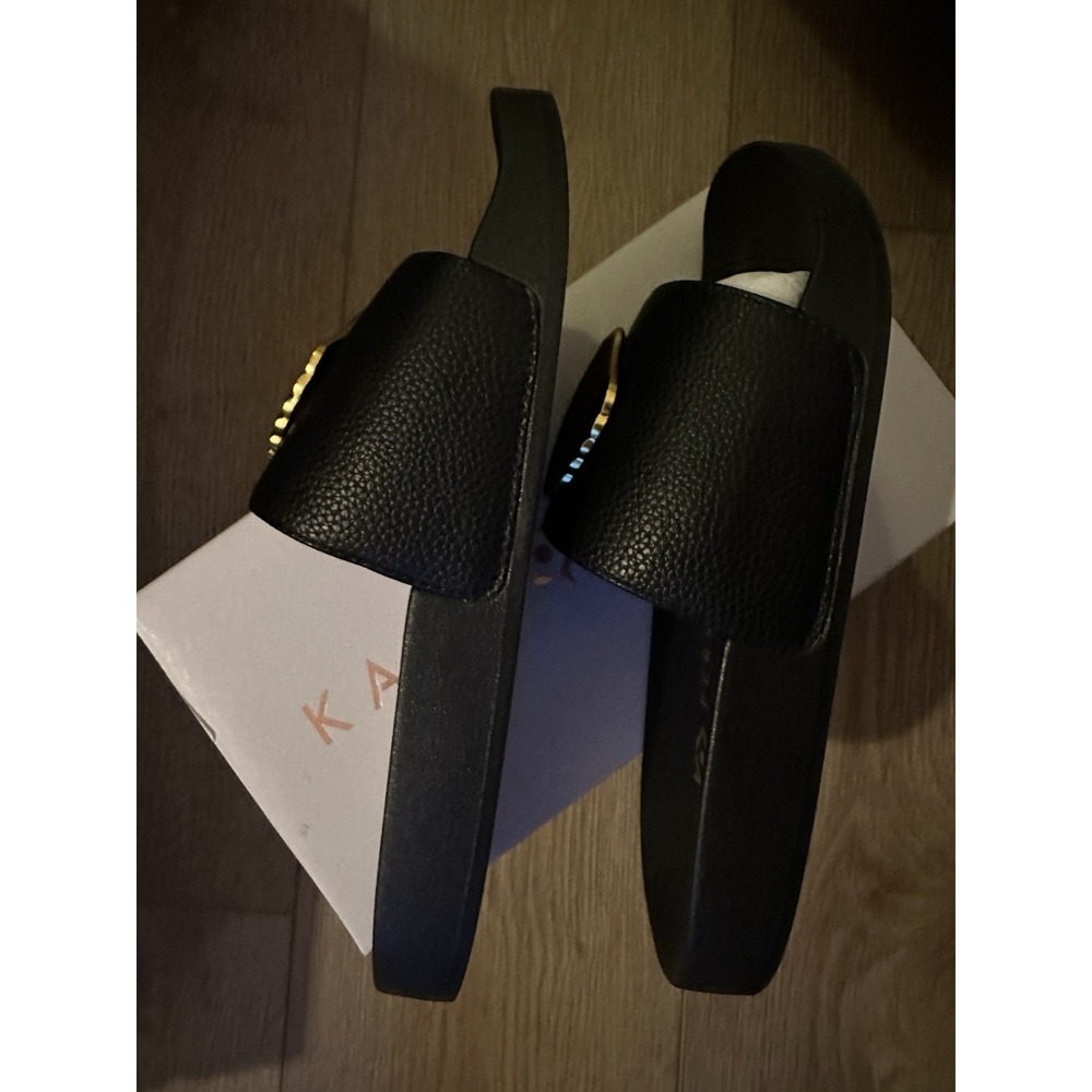 Katy Perry The Pool Slide Shell Black Sandals Women's Size 6 Gold Accent - Picture 3 of 6